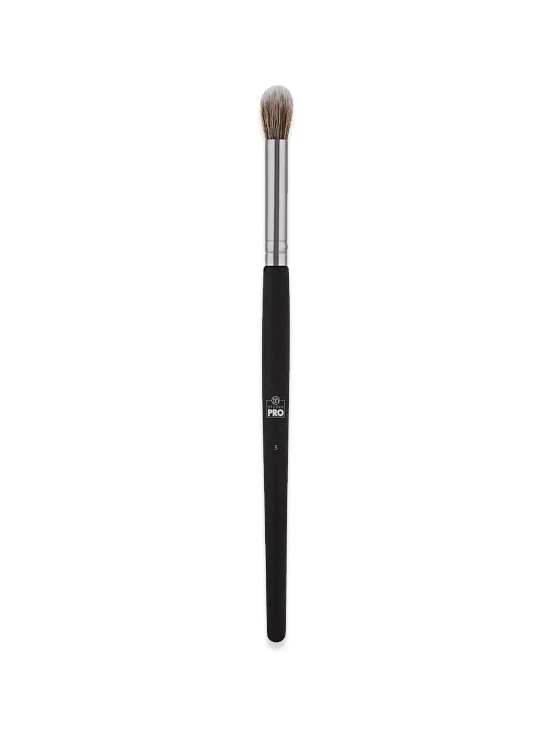 bh cosmetics studio pro 5-pointed crease eyeshadow brush - black