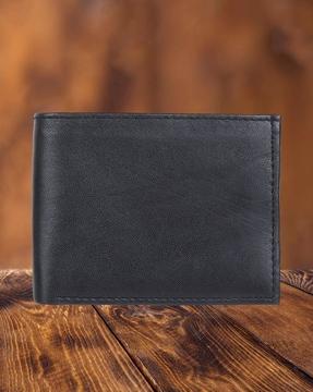 bi-fold wallet with coin pouch