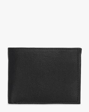 bi-fold wallet with contrast stitch accent