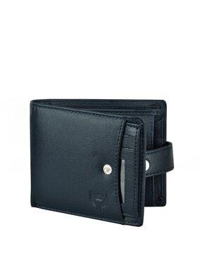 bi-fold wallet with flap closure