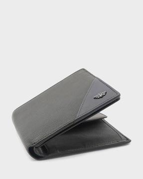 bi-fold wallet with metal accent