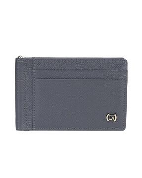 bi-fold wallet with snap-button closure