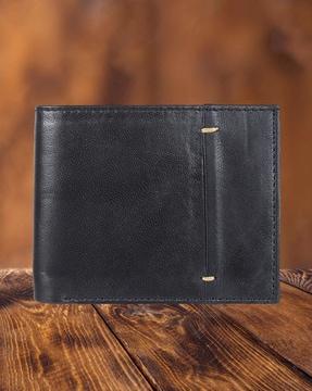 bi-fold wallet with stitch accent