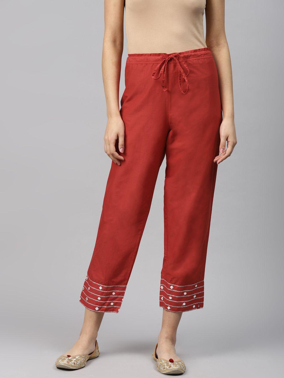biba women red regular fit solid cropped trousers