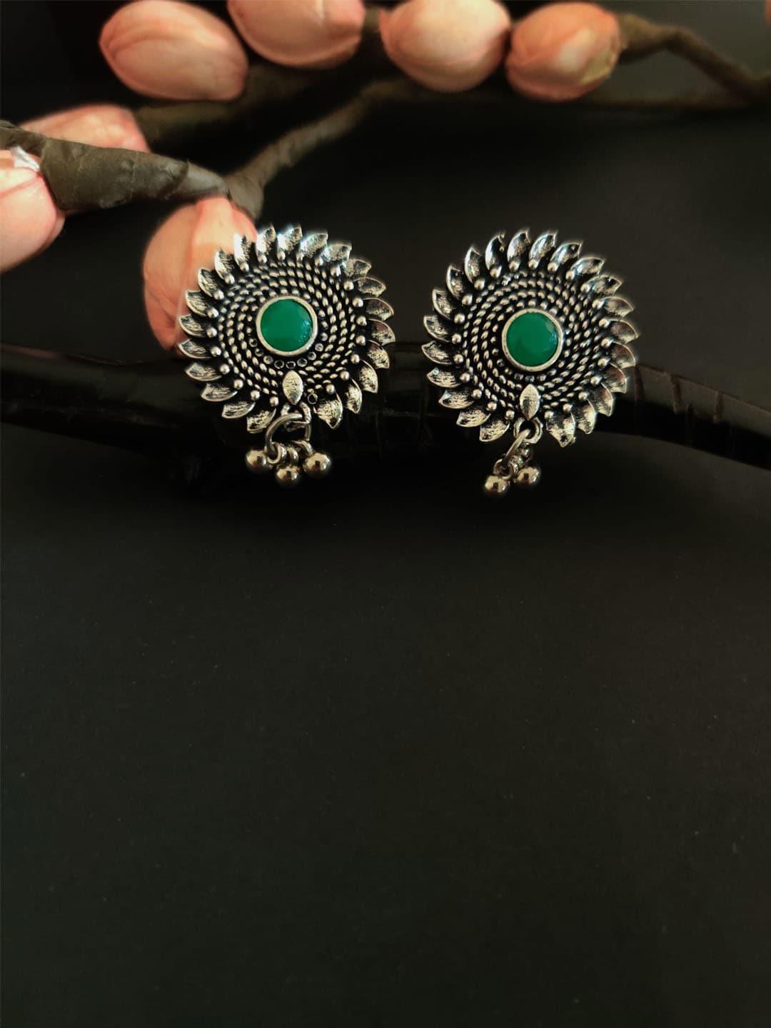 binnis wardrobe set of 2 silver-plated green kundan-studded adjustable toe rings