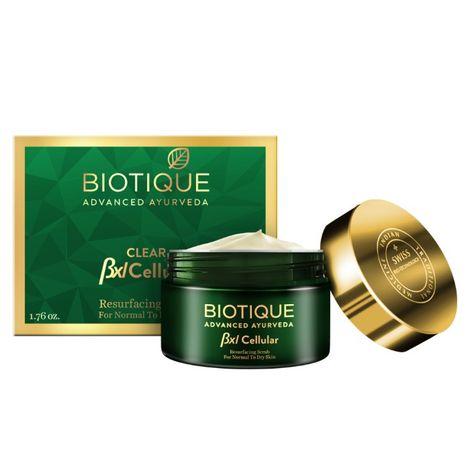 biotique bxl cellular clear - bio walnut resurfacing scrub (50 g)