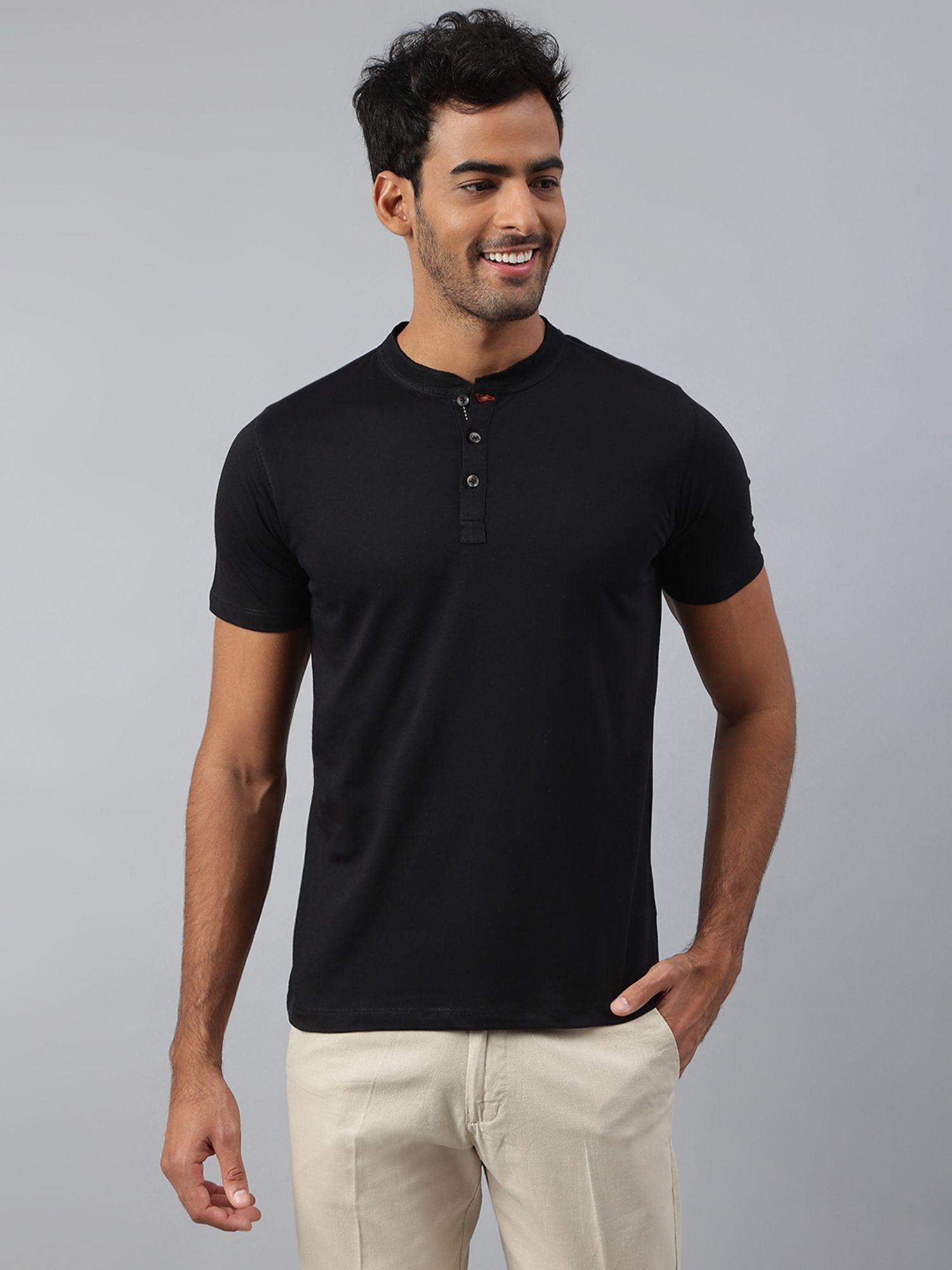 black casual polycotton solid plain slim half sleeves henley neck t-shirt