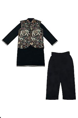 black cotton motif embroidered bundi jacket set for boys