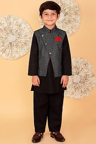 black cotton printed bundi jacket with kurta set for boys