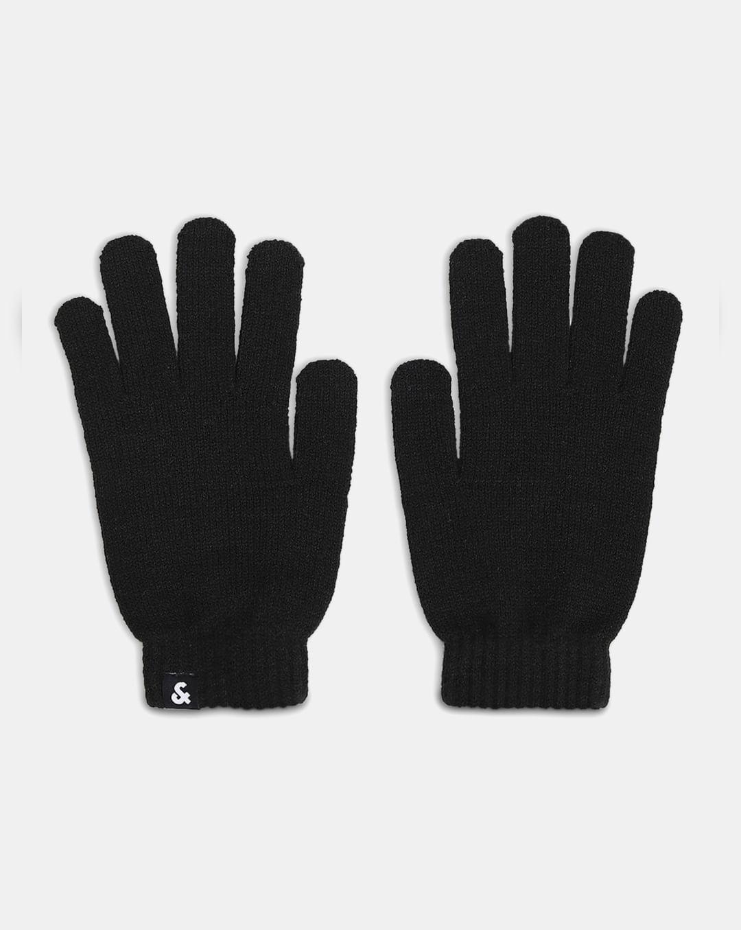 black knitted gloves