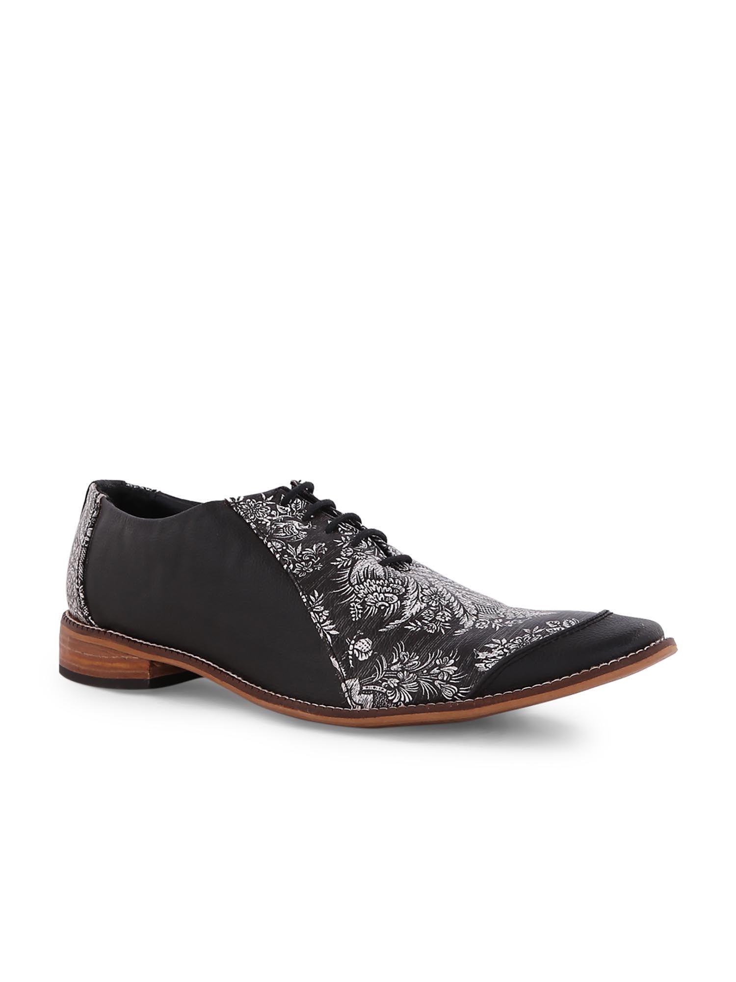 black printed casual shoes
