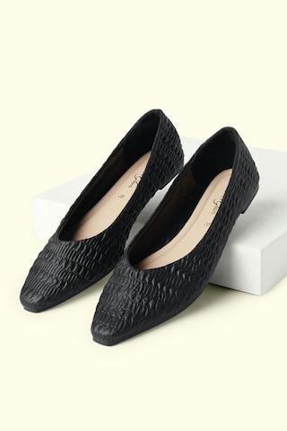 black quilted casual women flat shoes