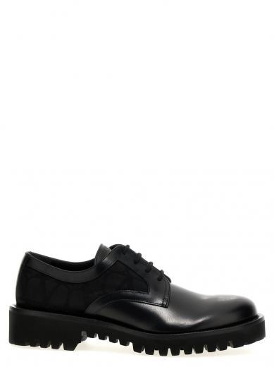 black round toe lace up shoes