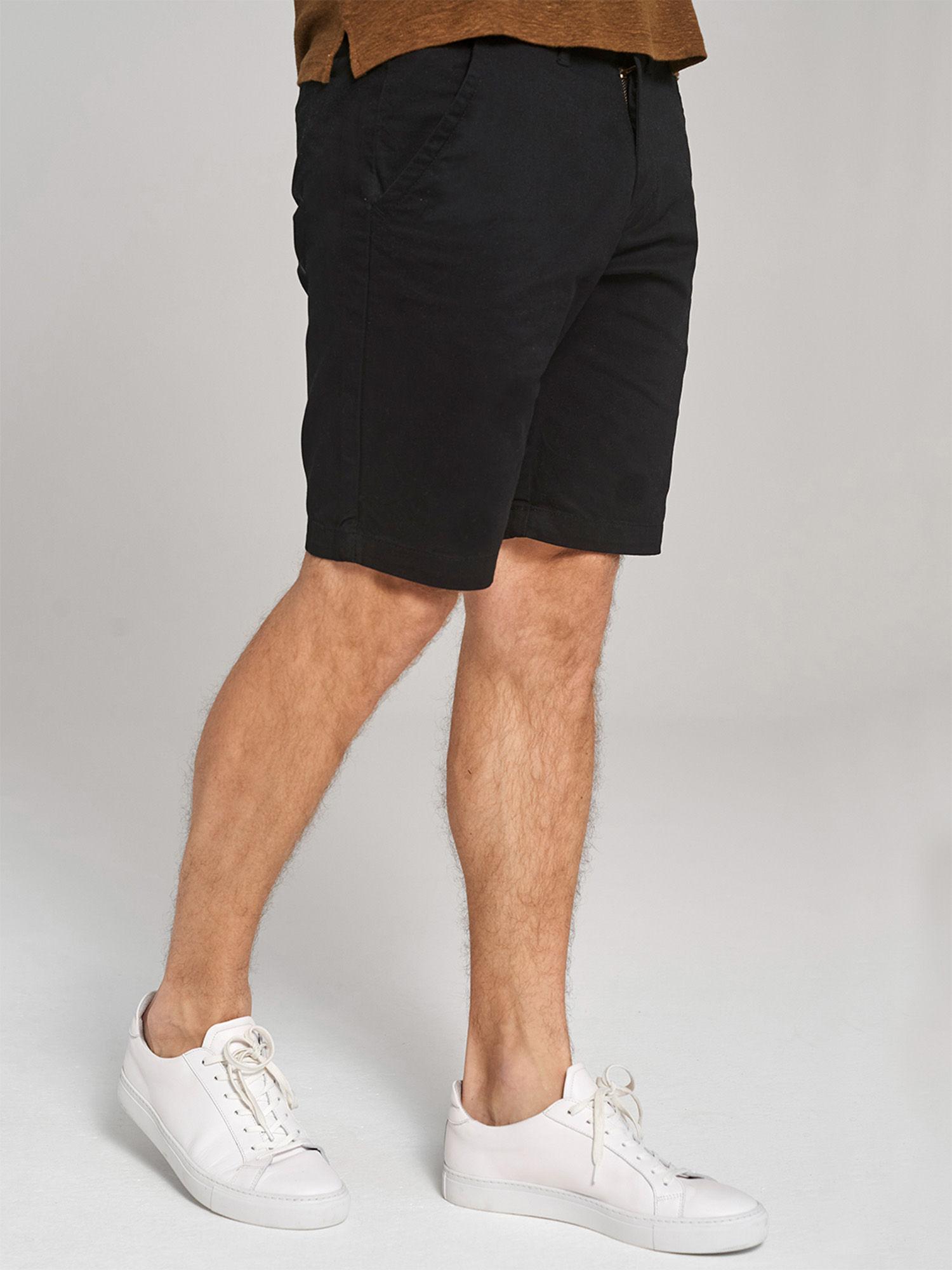 black solid slim fit shorts