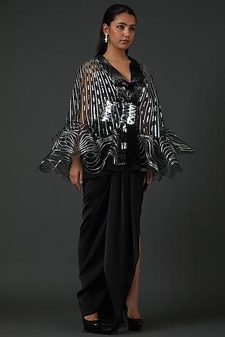 black & silver polymer corded cape set