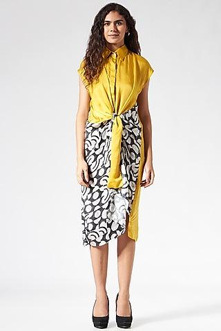 black & yellow printed knot dress