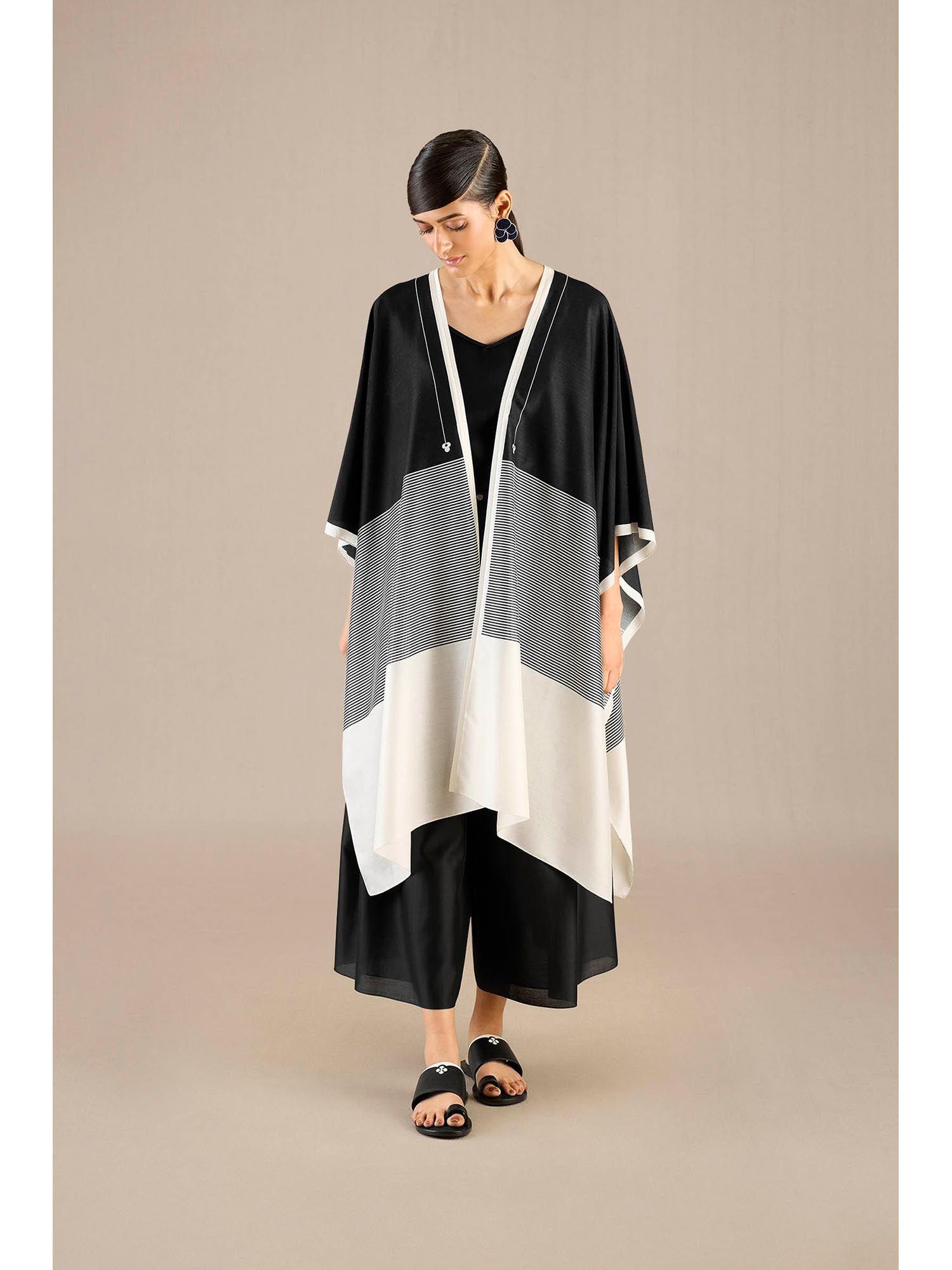 black alaia cape