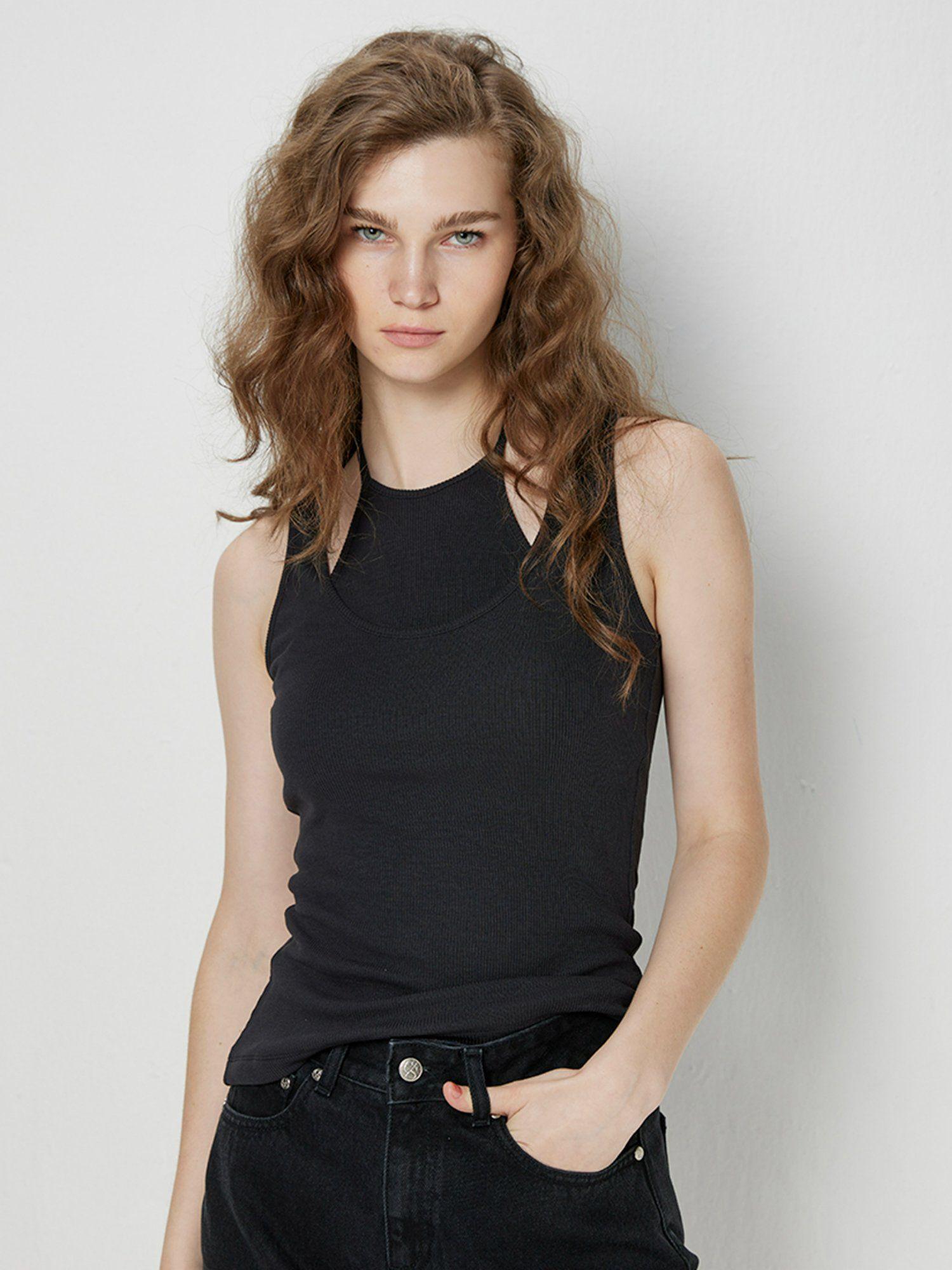 black basic ribbed top