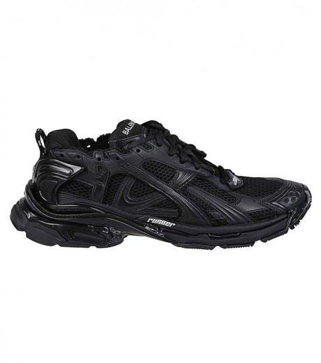 black black runner sneakers