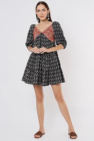 black block printed dress