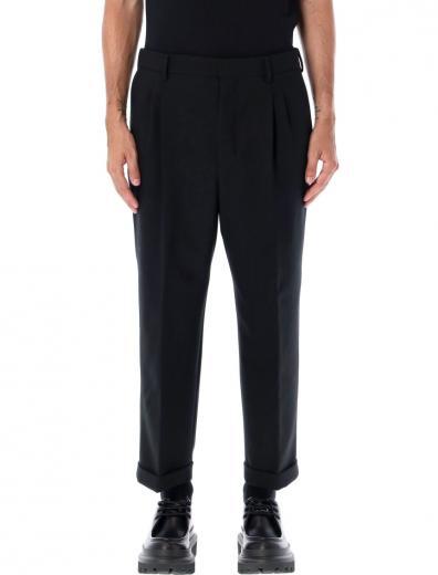 black carrot fit trousers