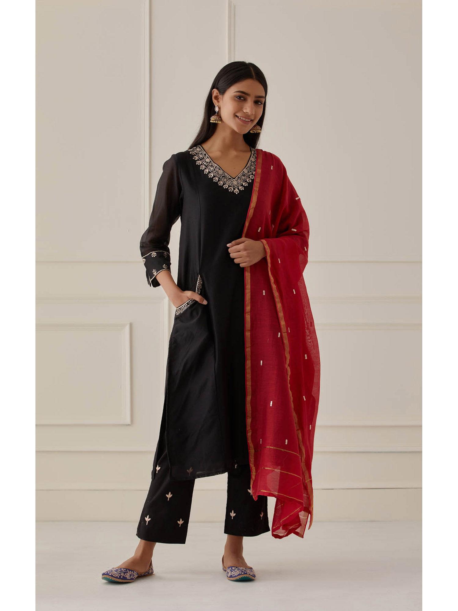 black chanderi v pittan and pockets with pants & red dupatta (set of 3)