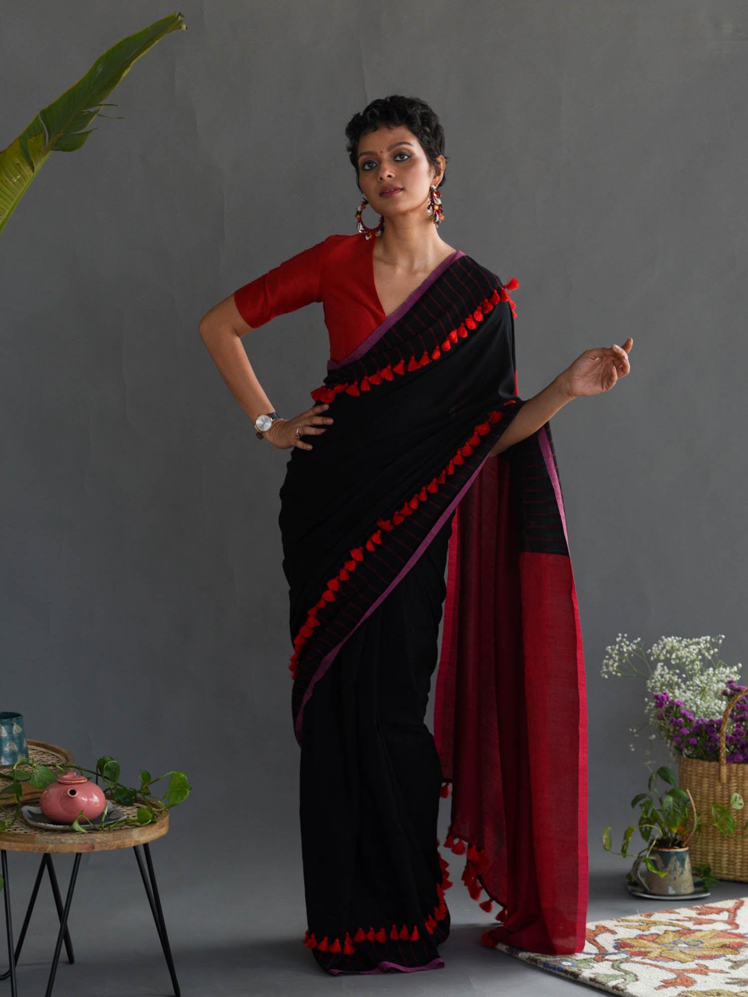 black colorblocked cotton acrylic saree