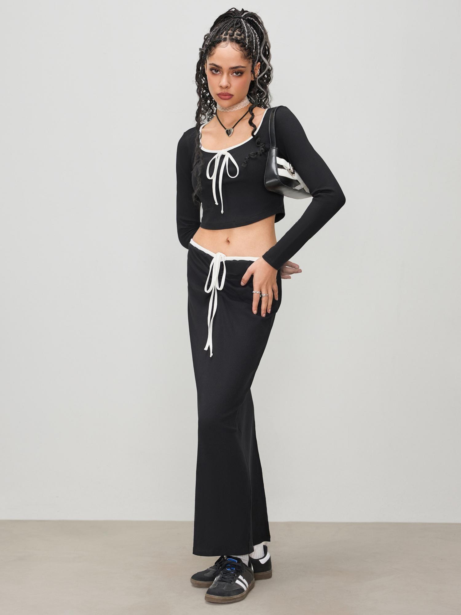 black contrasting binding crop top and lace up ruched maxi skirt (set of 2)