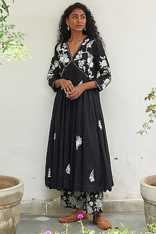 black cotton mulmul applique embroidered kurta set