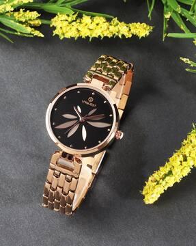 black dial analogue fashion watch with steel strap for women