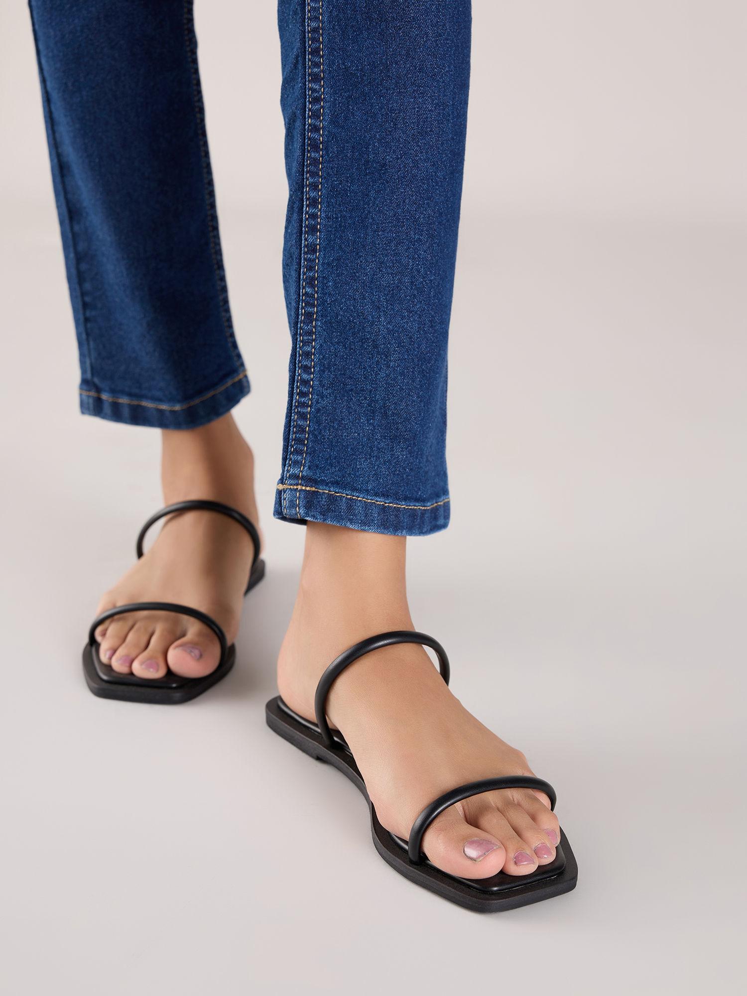 black dual padded straps flats