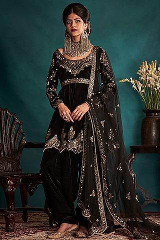 black embellished kurta set