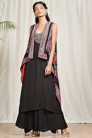 black embroidered & printed cape set