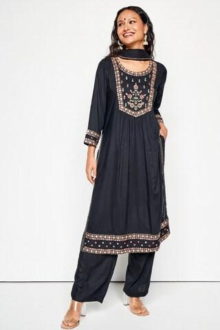 black embroidered casual 3/4th sleeves round neck women regular fit pant kurta dupatta set