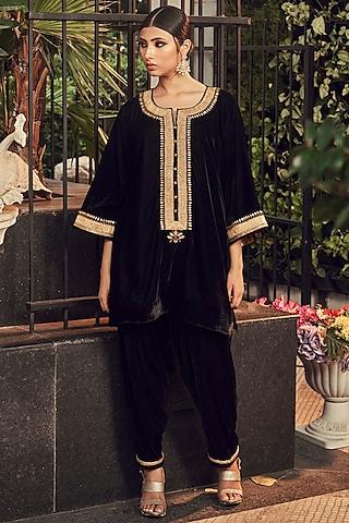 black embroidered kurta set