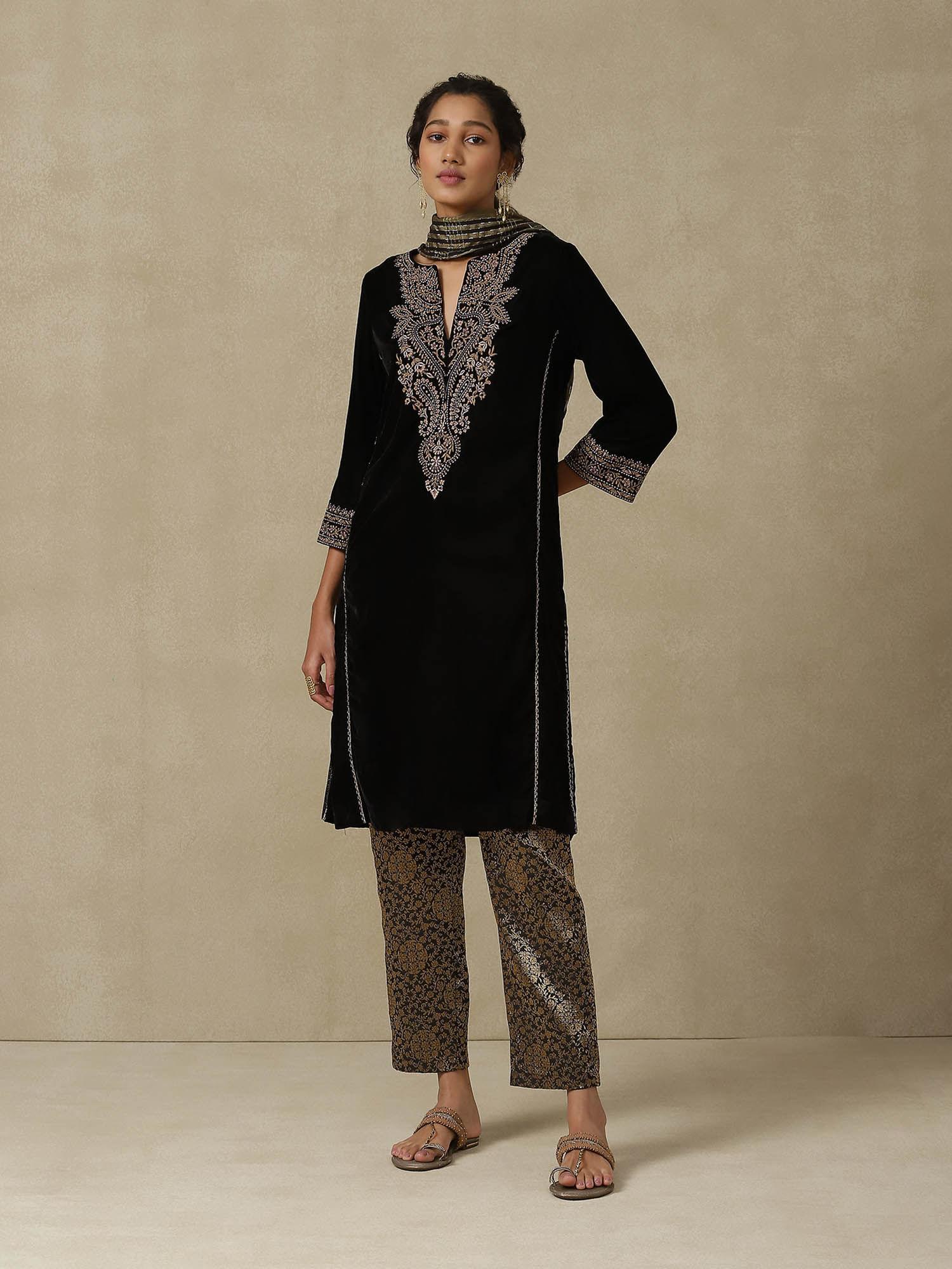 black embroidered kurta with pant and dupatta (set of 3)