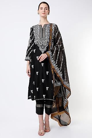 black embroidered straight kurta set