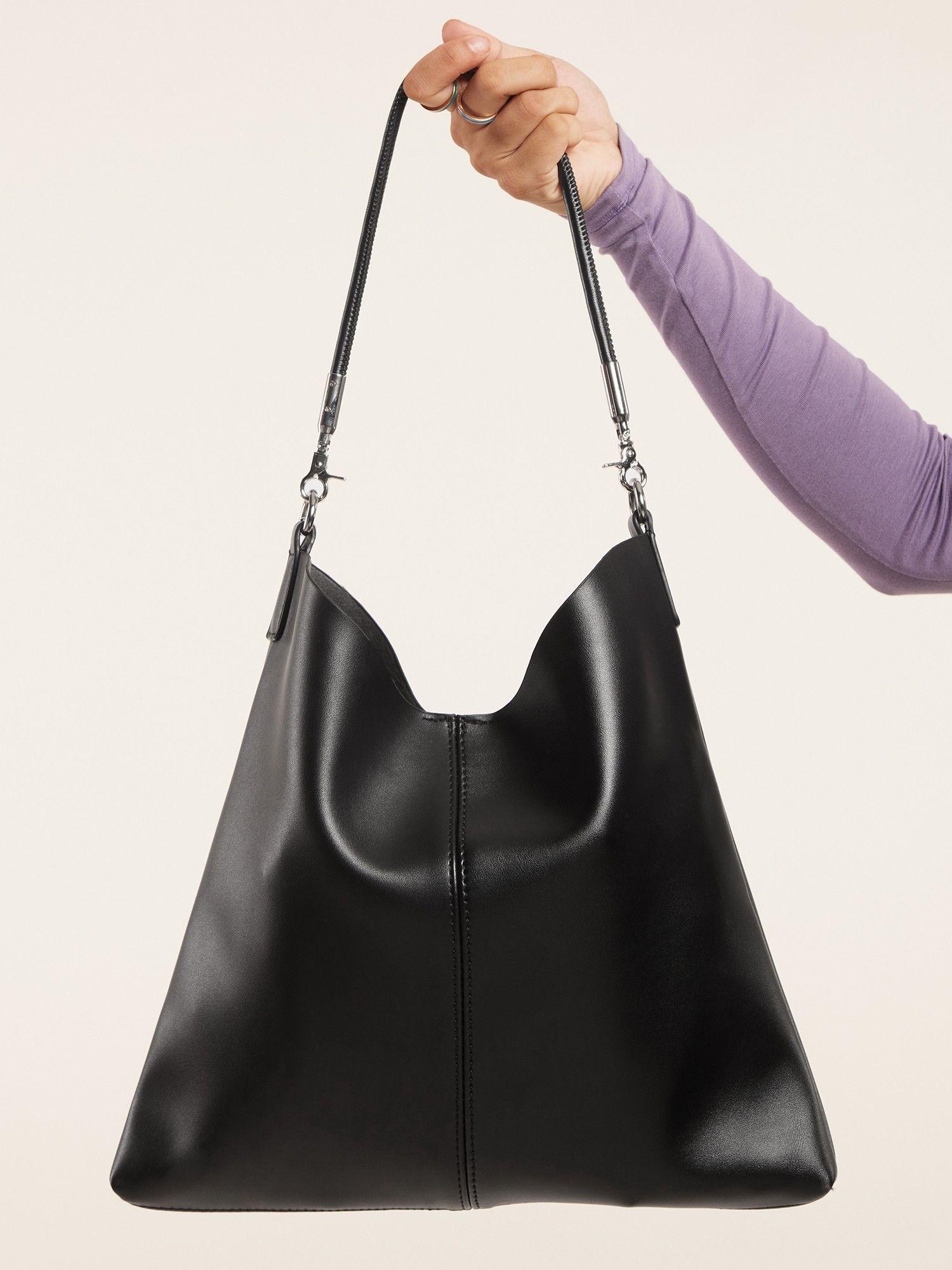 black everyday shoulder bag
