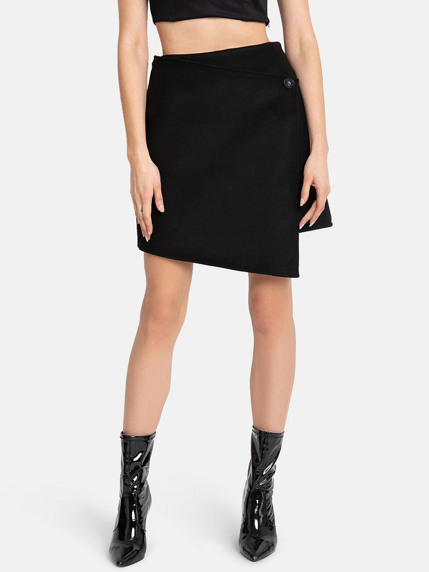 black felt fitted skirt