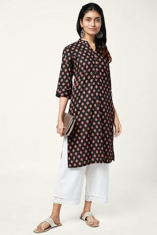 black floral print casual mandarin 3/4th sleeves knee length women regular fit kurta