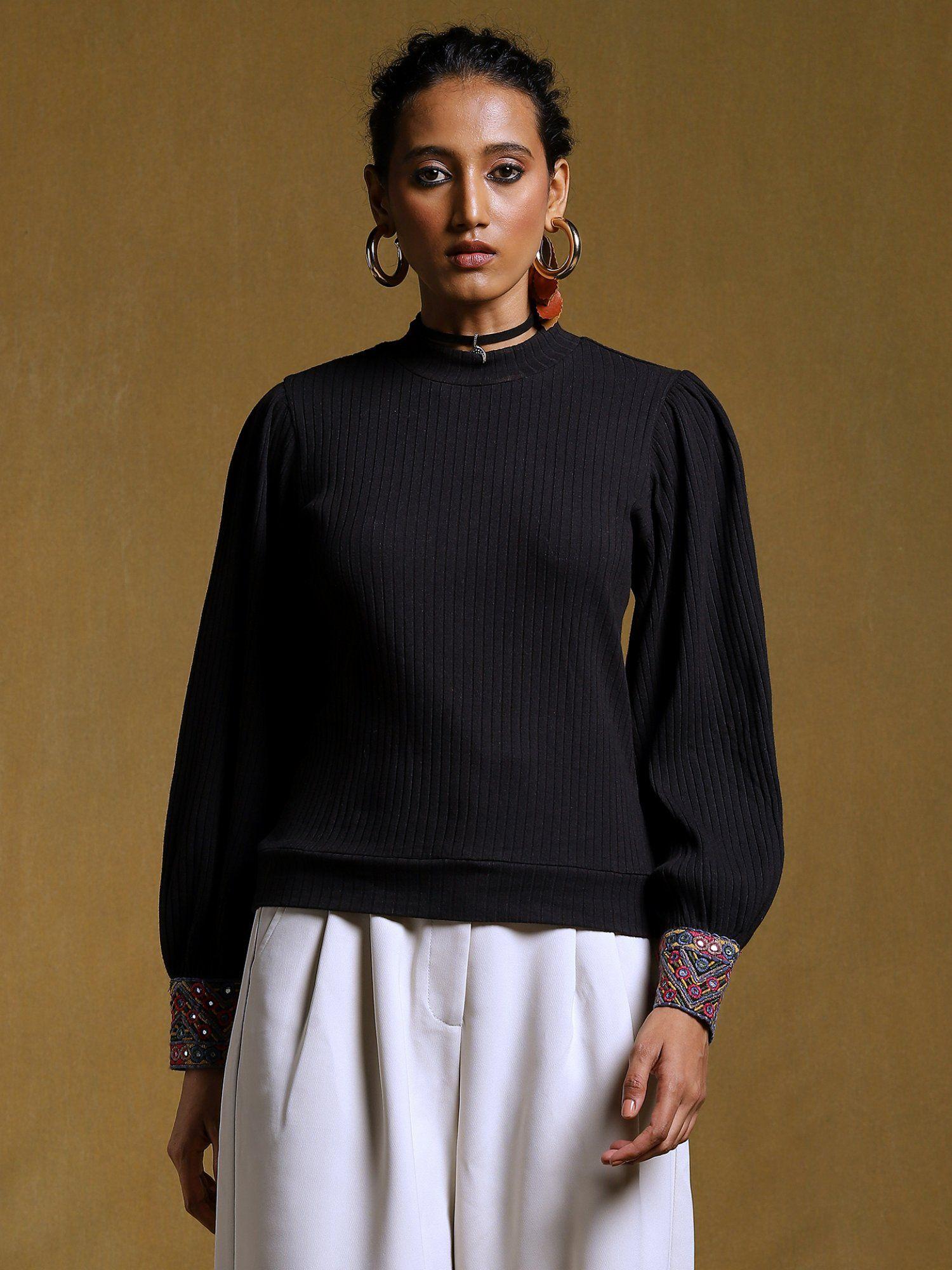 black full sleeves high neck top