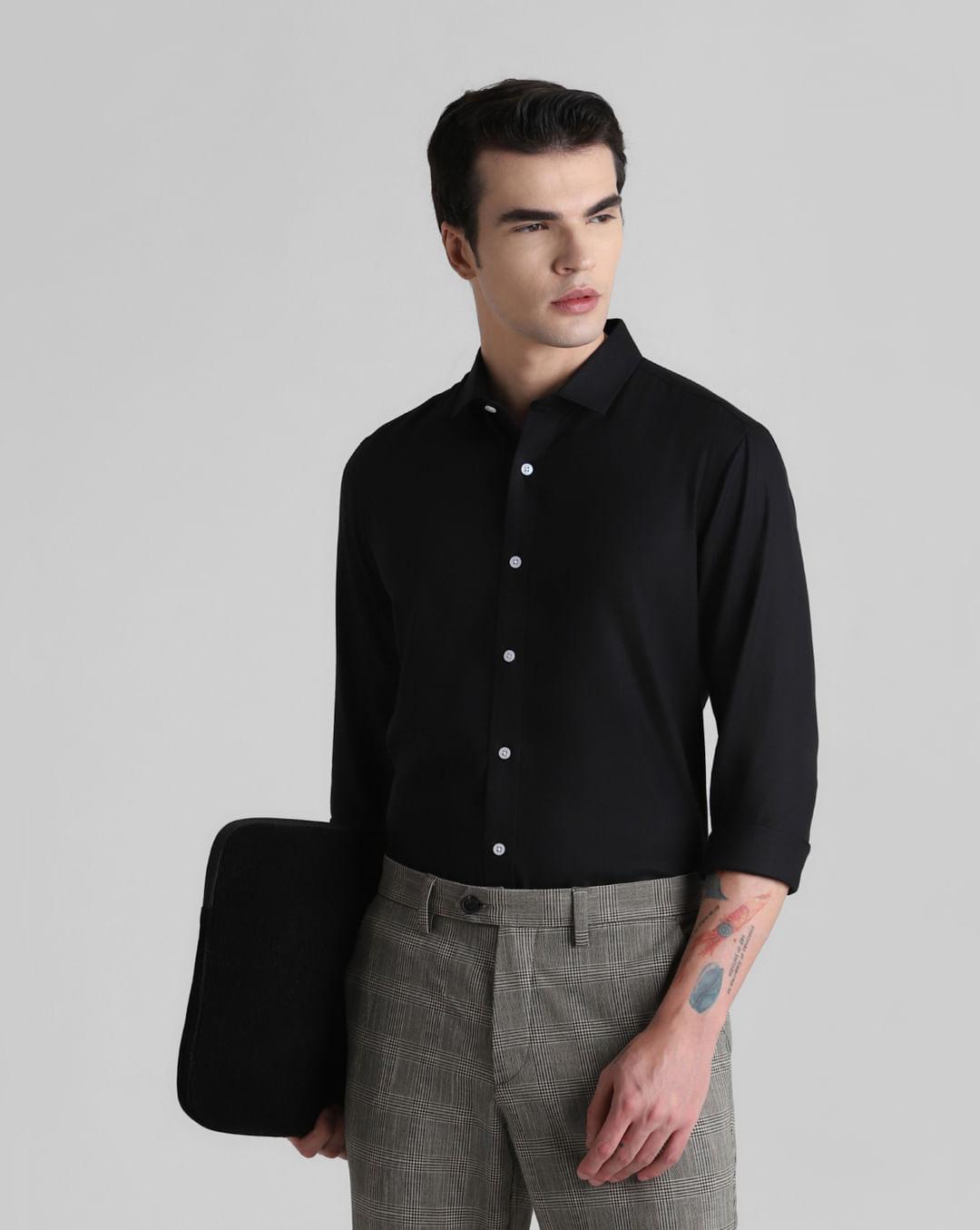 black full sleeves solid shirt