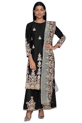 black gota embroidered kurta set