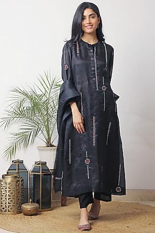 black hand embroidered kurta set