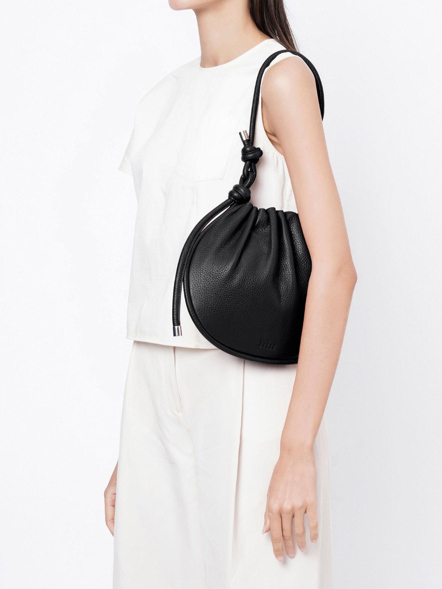 black ina medium pebble shoulder bag