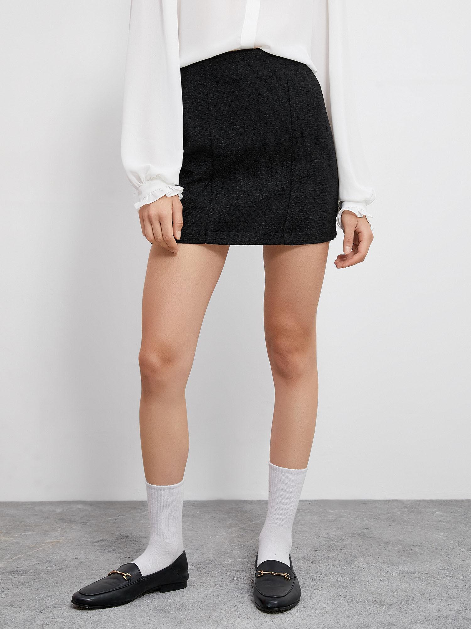 black mini skirt for women