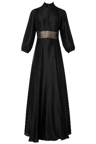 black pleated gown with woven embroidered belt