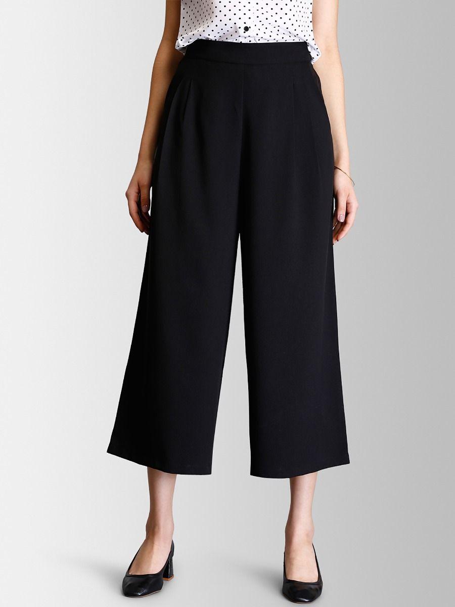 black pleated solid culottes