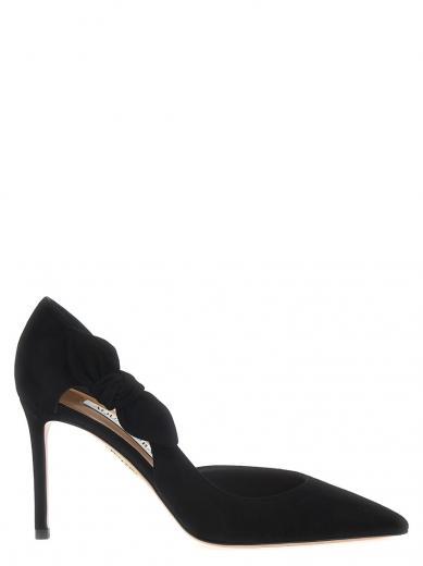 black pointed toe pumps