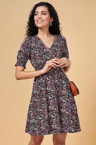 black printed v-neck casual thigh-length half sleeves women comfort fit dress